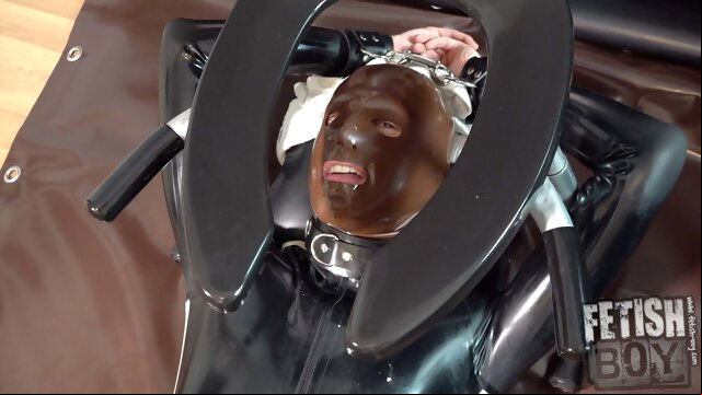 Submissive Rubber Fag gay porno twink  bareback bdsm